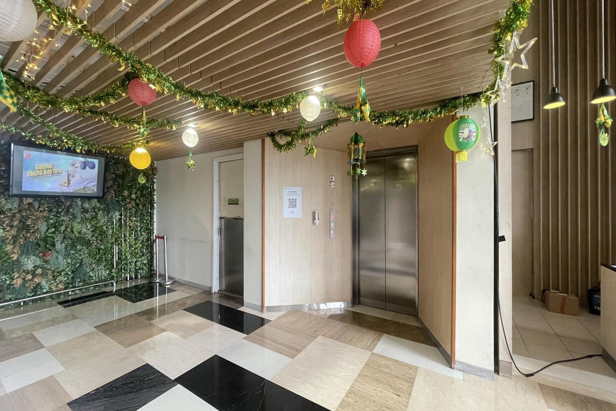 Lemo Hotel Serpong Tangerang Exterior foto